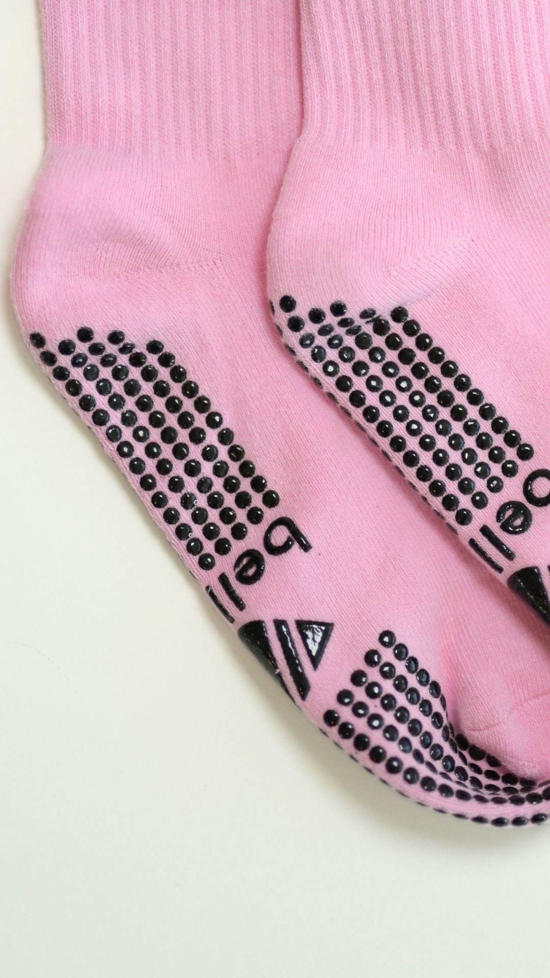Pilates Grip Socks for Women – Non-Slip, Cushioned Barre & Reformer Socks with Grippy Soles for Studio Workouts