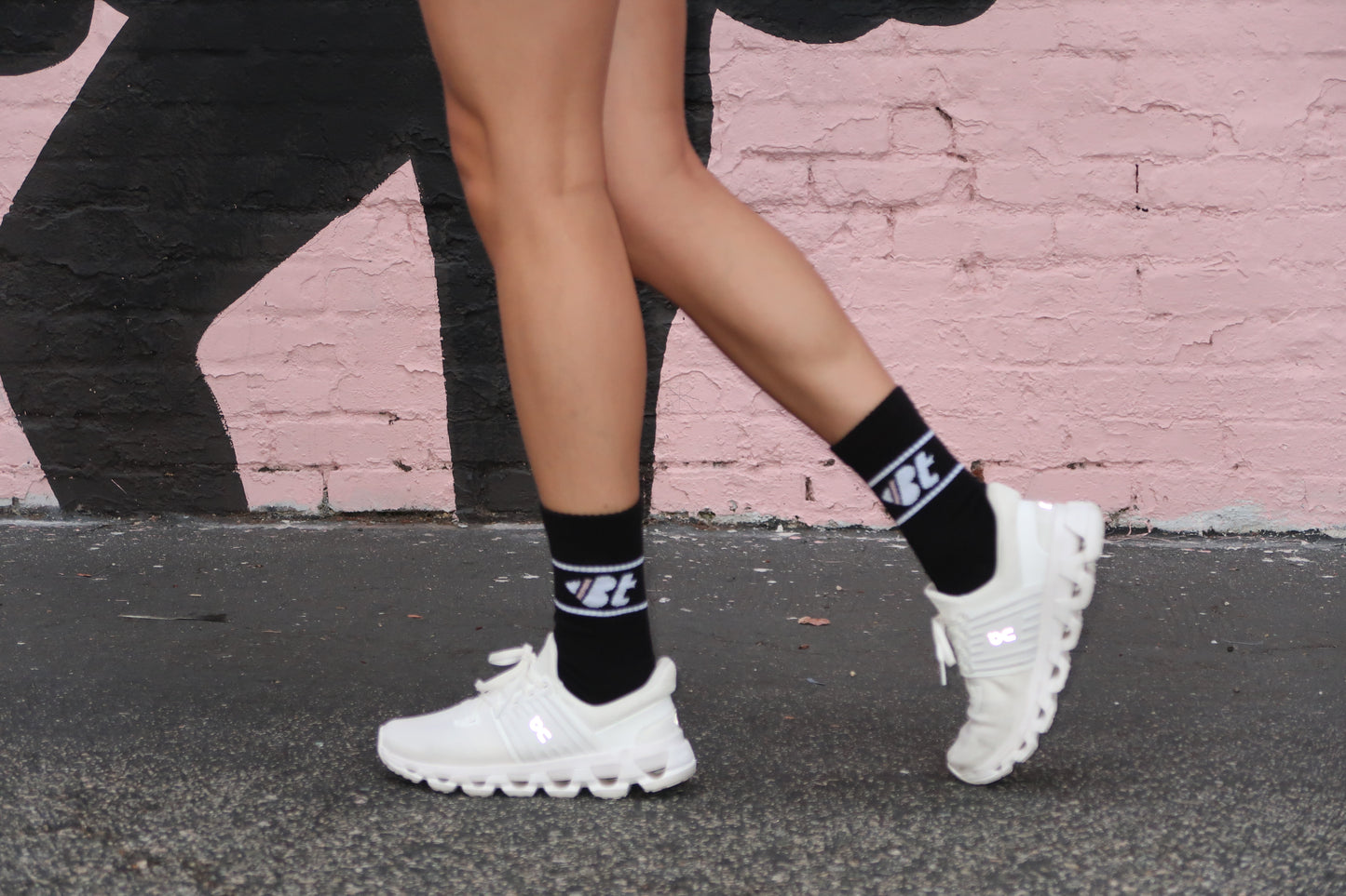 Pilates Grip Socks for Women – Non-Slip, Cushioned Barre & Reformer Socks with Grippy Soles for Studio Workouts